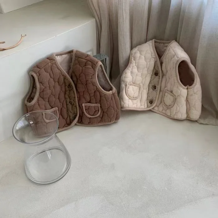 

2022 Autumn Winter New Toddler Cloud Pockets Vest Girl Infant Cardigan Sleeveless Tops Boy Baby Retro Cotton Casual Waistcoats