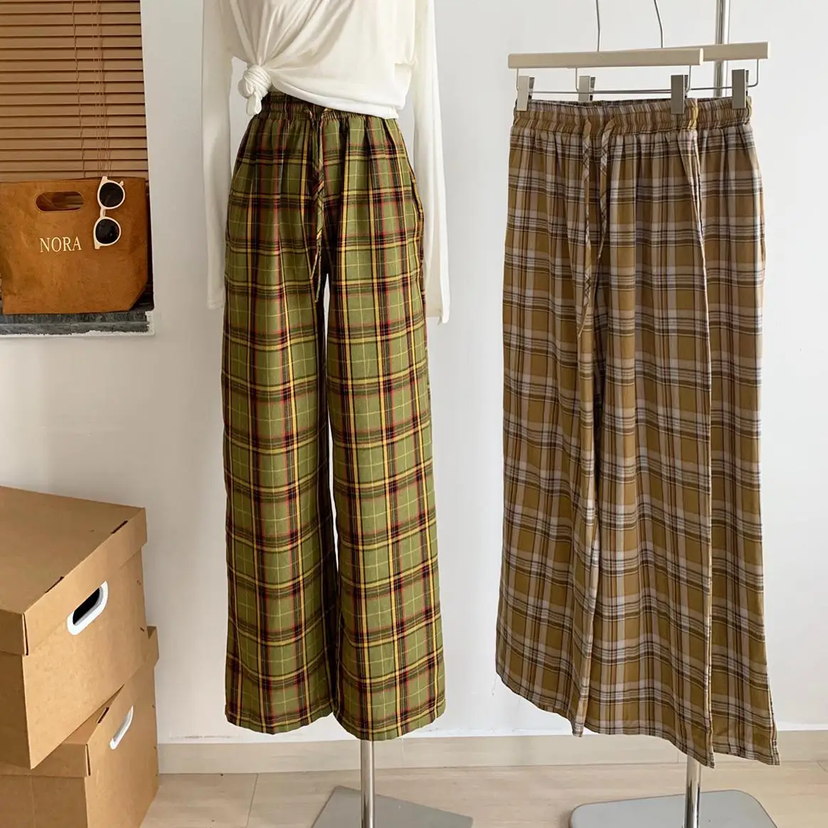 

Женские брюки с широкими штанинами, в стиле ретро