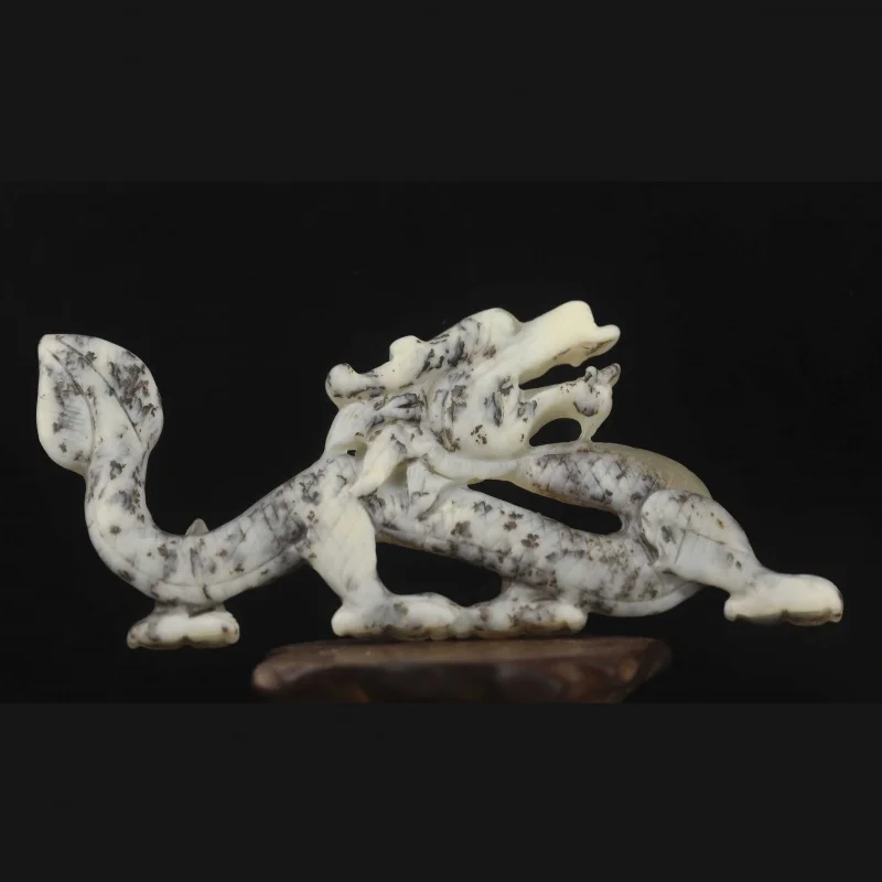 

Old China Natural hetian Jade Hand Carved statue of dragon pendant t