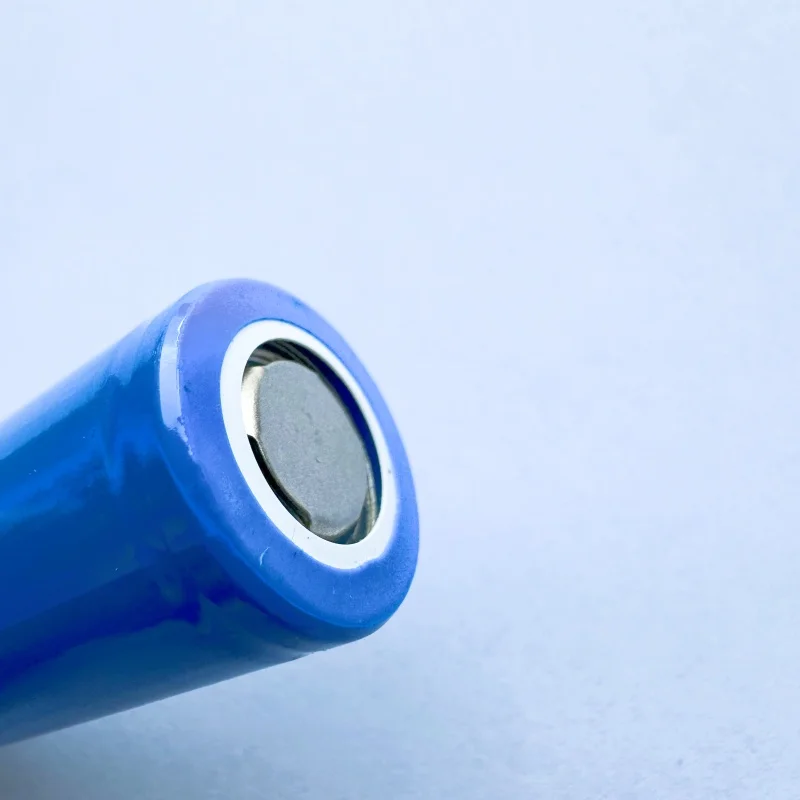 Литиевая батарея 18650 с плоской головкой 2000 мАч AEAK