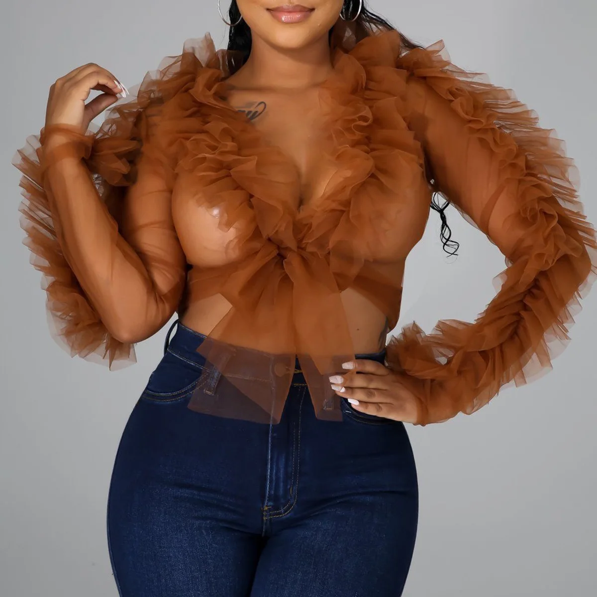 

Женская прозрачная блузка с V-образным вырезом и оборками