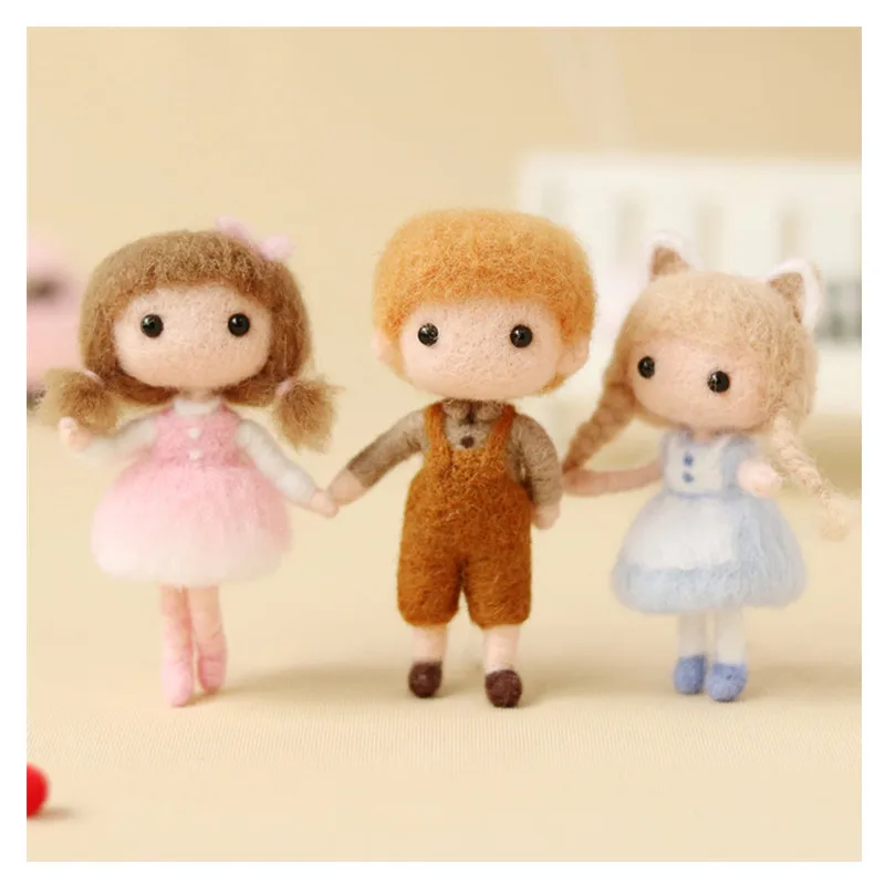 

Matching dolls wool needlepoint kit wool felt needle felting pendant craft needlecraft DIY handmade