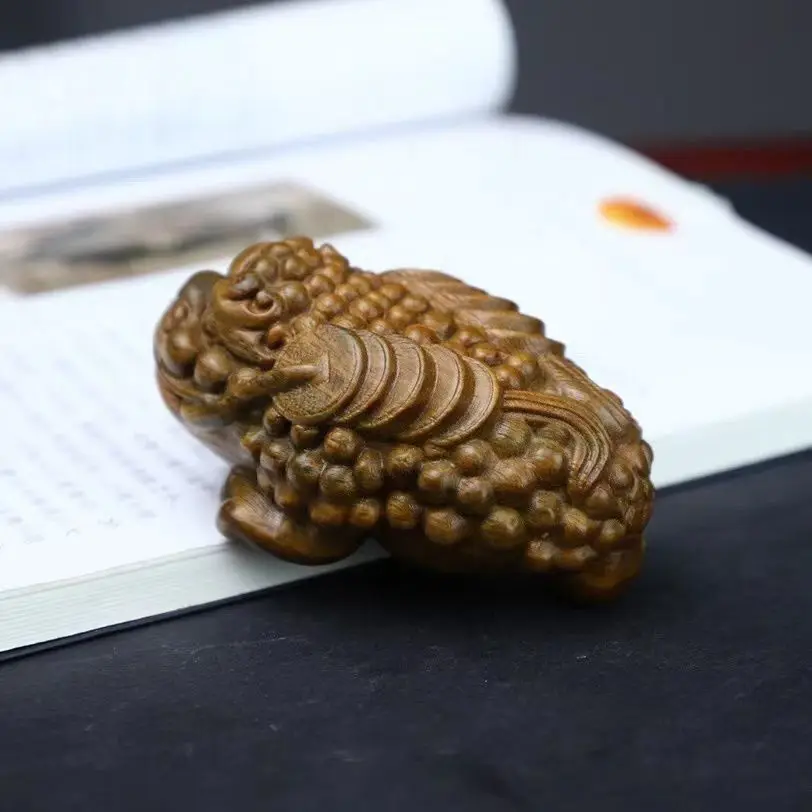 Сандаловое дерево аргентинского зеленого цвета трехногая Золотая Жаба резьба по