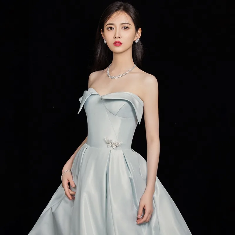 Элегантный телефон роскошная маленькая атмосфера узкий милый красивый