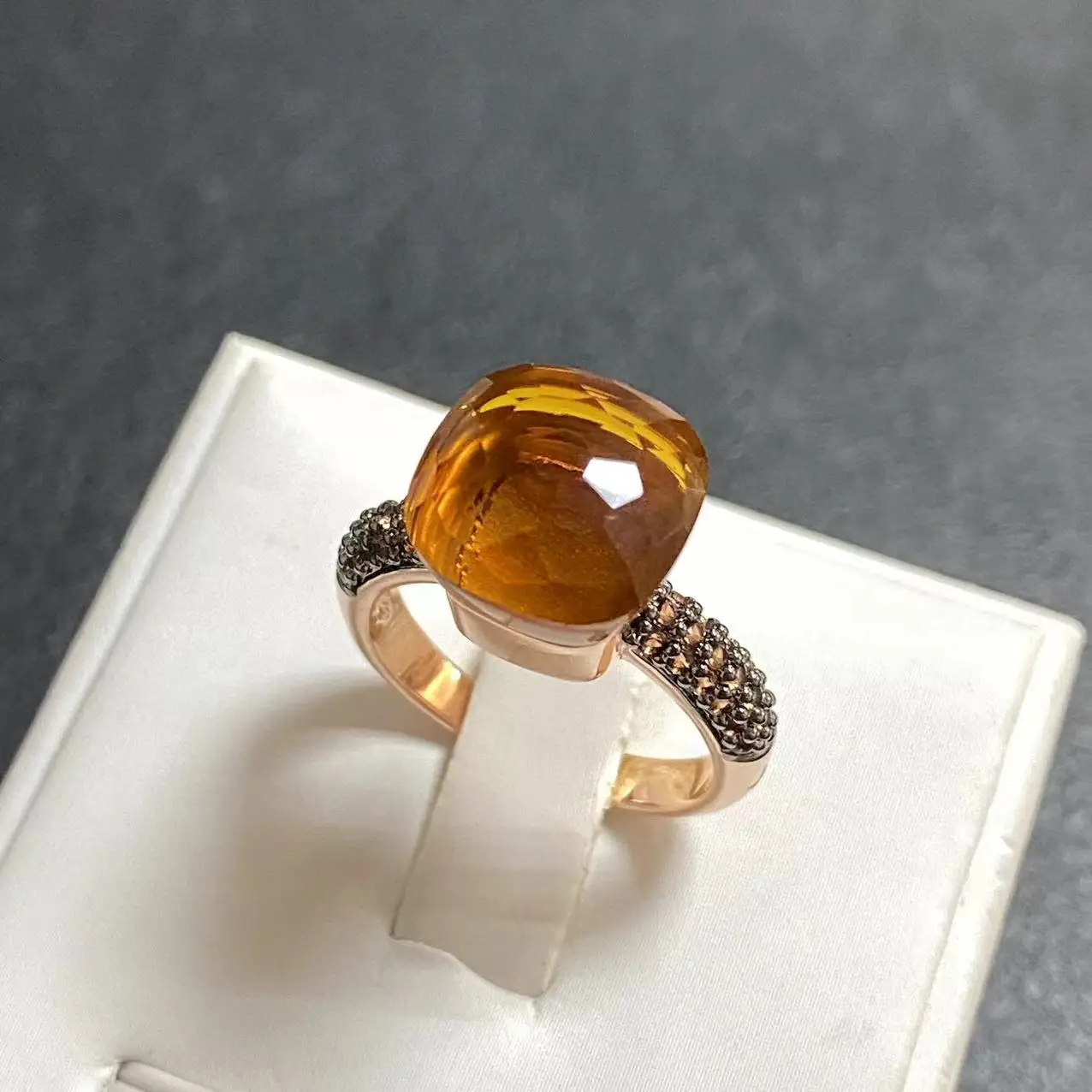 

Pomellato Ring 11.6mm Big Stone Candy Ring Inlay Brown Zircon With Black Gun Plated Crystal Ring For Women Fashion Jewelry Gift