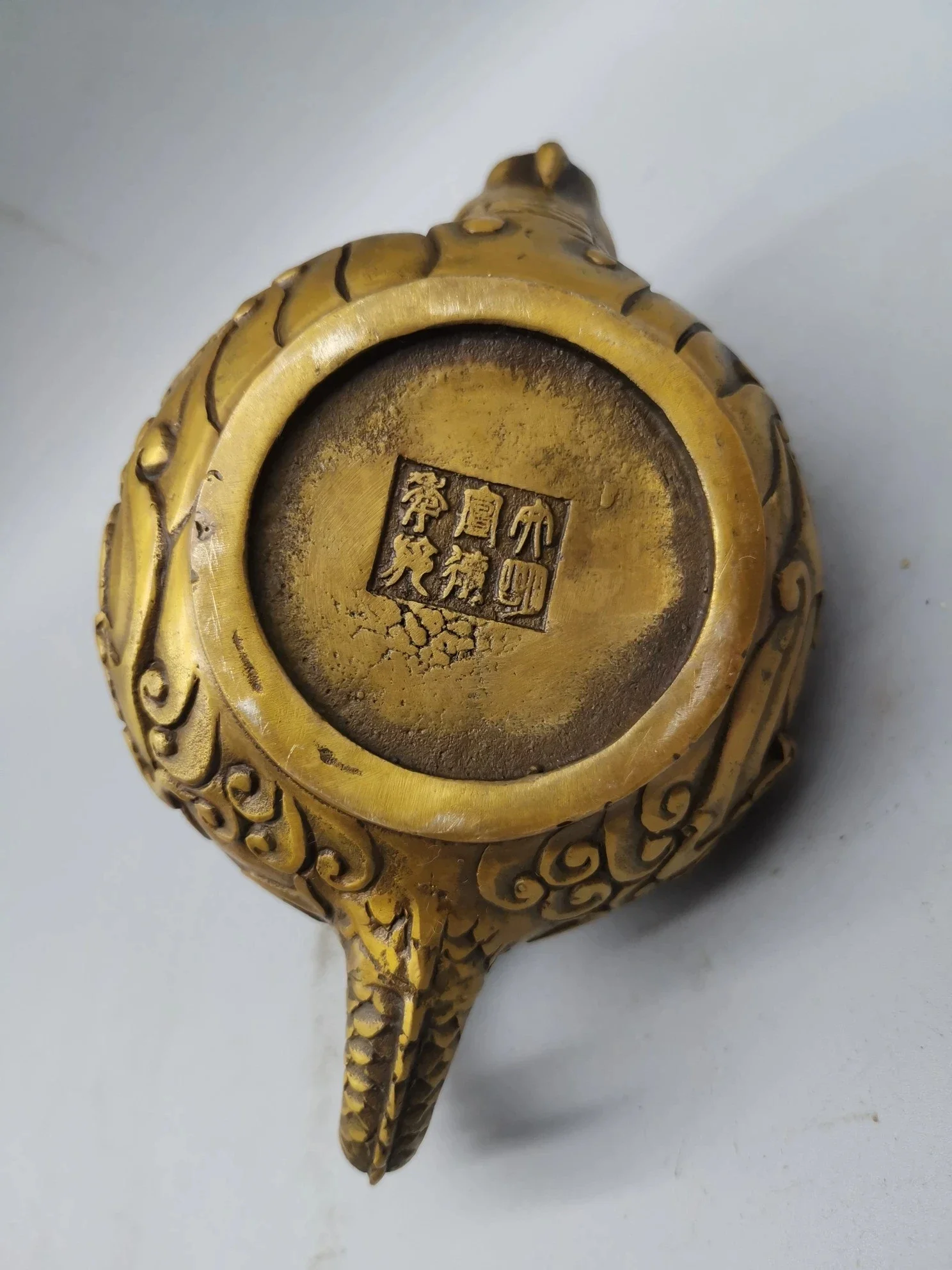 Соберите китайскую резьбу латунный чайник с драконом металлические поделки