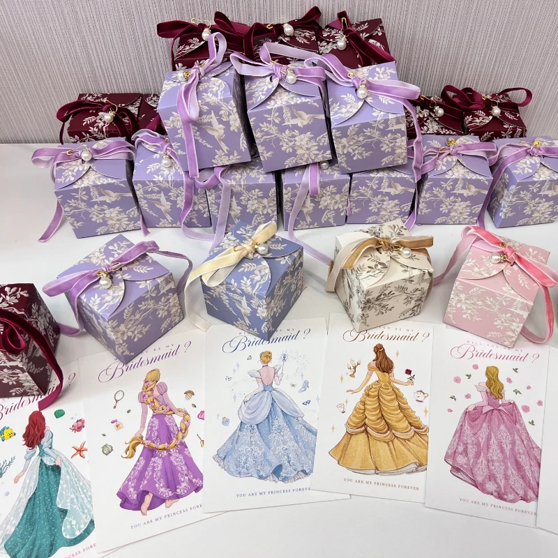 

Vintage Floral Printing Wedding Favors Candy Boxes with Ribbon Pearl Pendant Charm Party Favor Small Treat Boxes 7x7cm