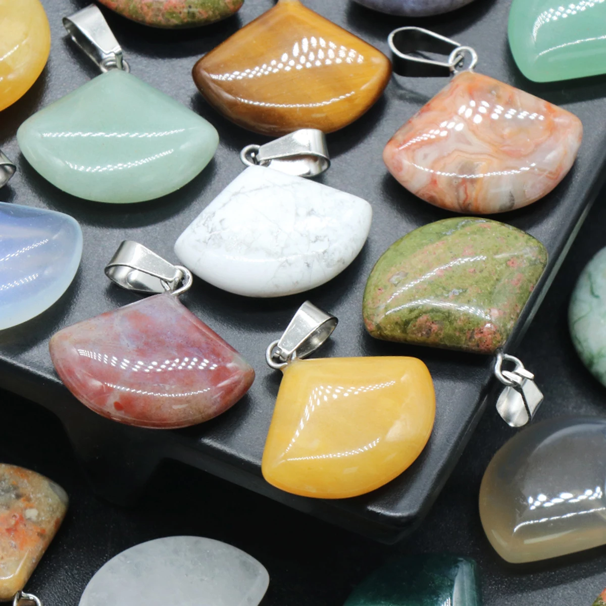 

2PCS Fan Shape Natural Stone Pendants Charms Clear Quartz Agate Opal Jewelry DIY Earring Bracelet Necklace Accessories 22x17x6mm