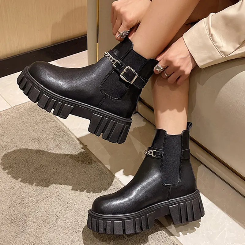 

New Winter Chain Buckle Chelsea Boots Women Shoes Ankle Platform Mid Heels Chunky Fashion Goth Gladiator Chaussures Femme 2022