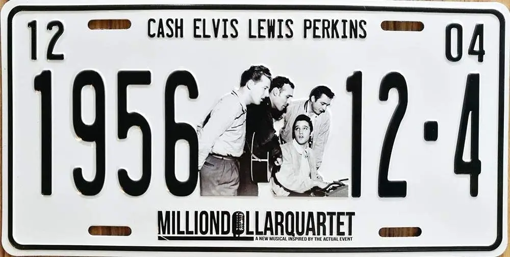 

Elvis Presley License plate Metal Sign Vintage Home Decor Plaque Metal Vintage Garage Poster Tin Signs 15X30CM