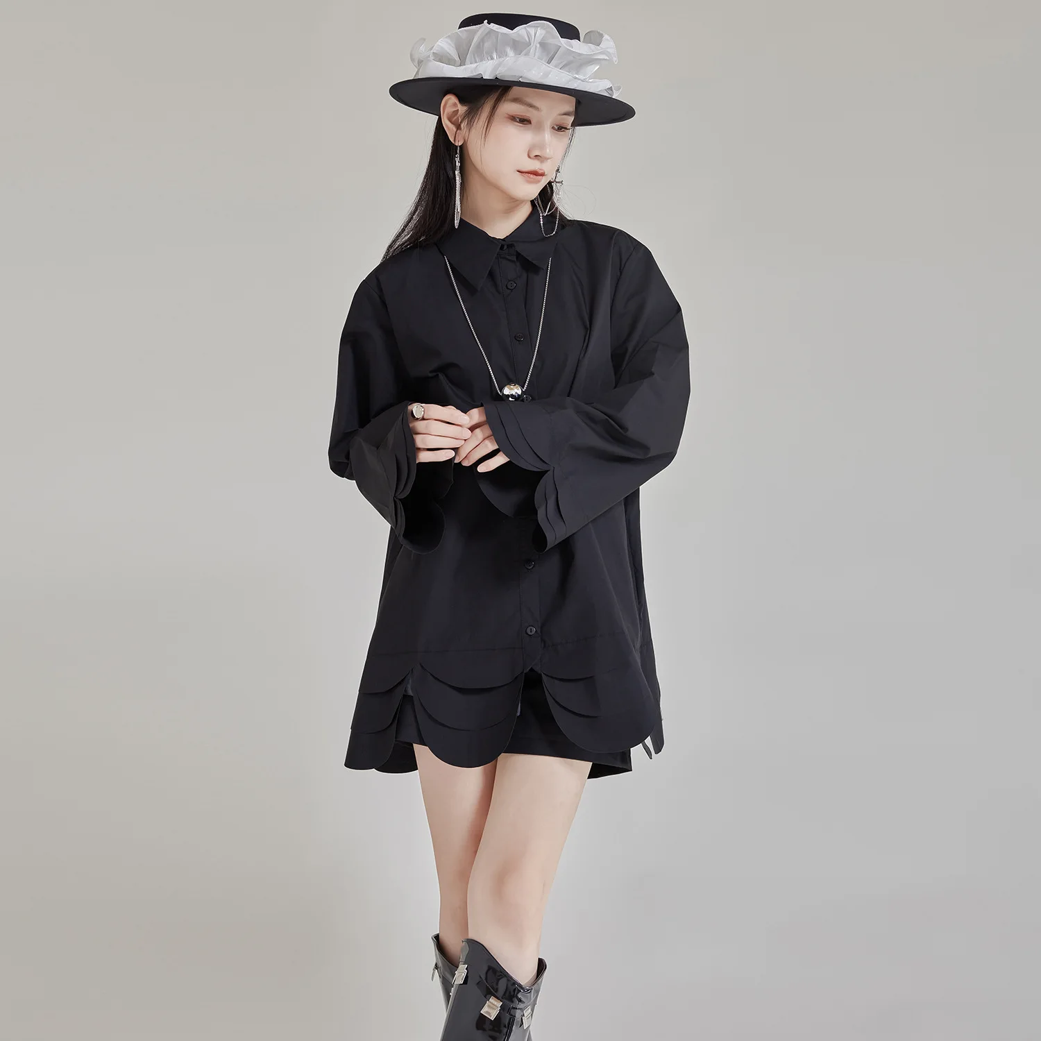 Женская рубашка с ультра-широким подолом и рукавами-лепестками украшение на