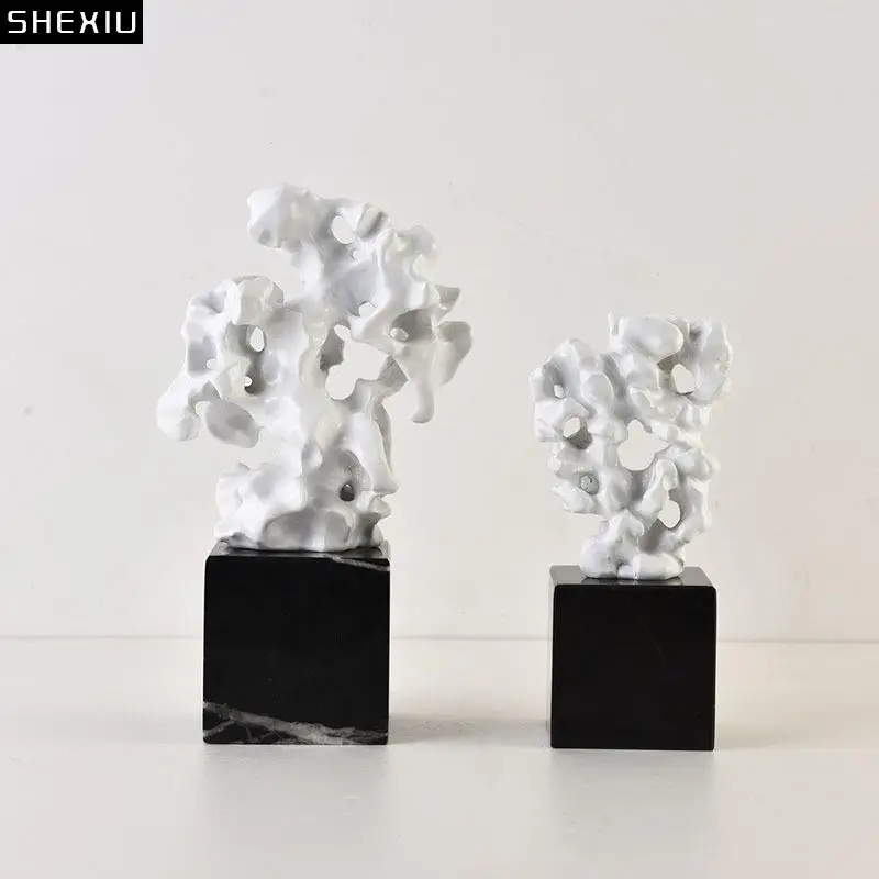 

Hollow Out Coral Creative Resin Crafts Sculpture Taihu Stone Rockery Desk Ornaments Living Room Decoration Modern Home Decor