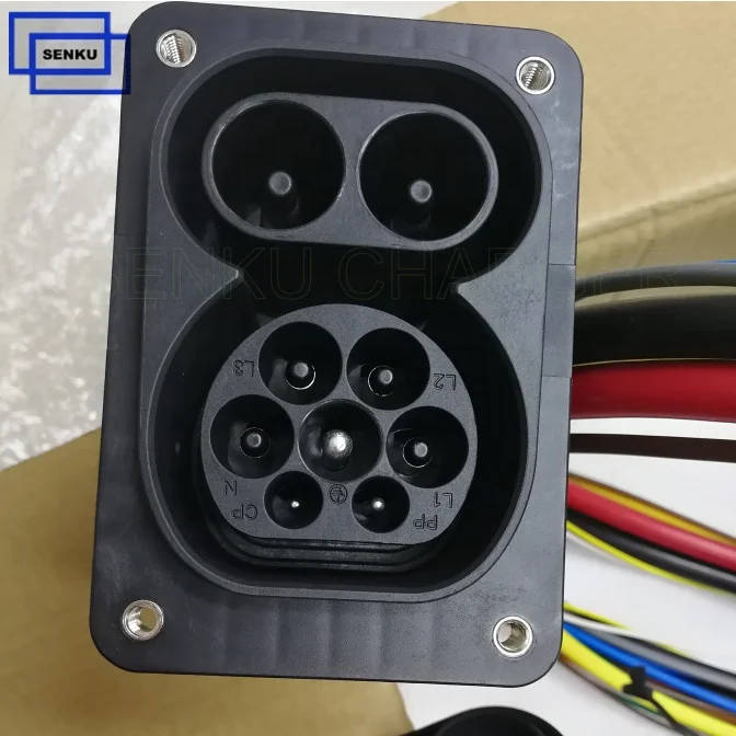 

Quick Charging Combo CCS Type2 Electric Car EV Inlet 200A CCS2 EV Socket