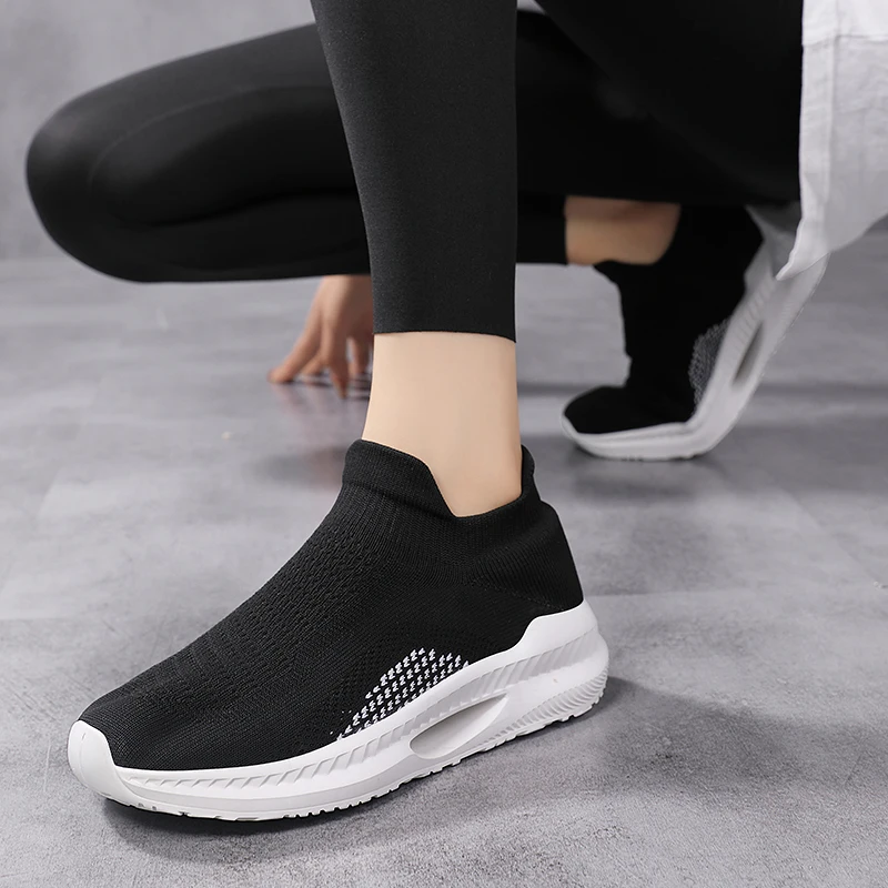 

Womens Sneakers Casual Flats Sock Shoes Men Running Shoes Female Mesh Breathable Comfort Couple Sport Shoes Tennis