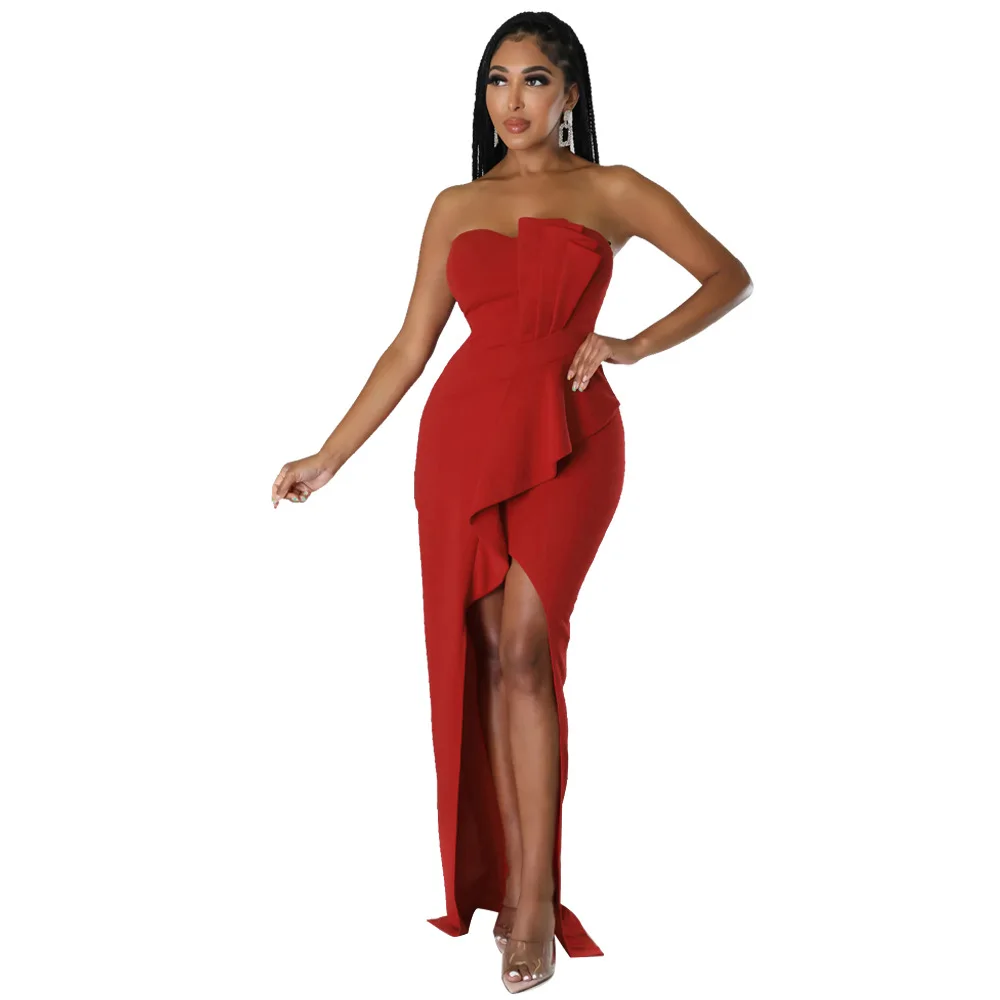 Женское платье без рукавов с высокой талией оборками и разрезом в британском