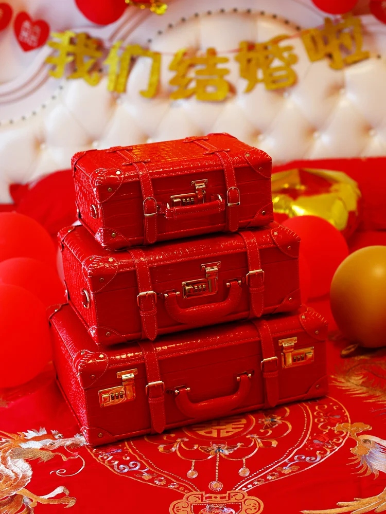 

Wedding Dowry Leather Red Paint Retro Bridal Suitcase Small Gift Cosmetic Case Portable Box