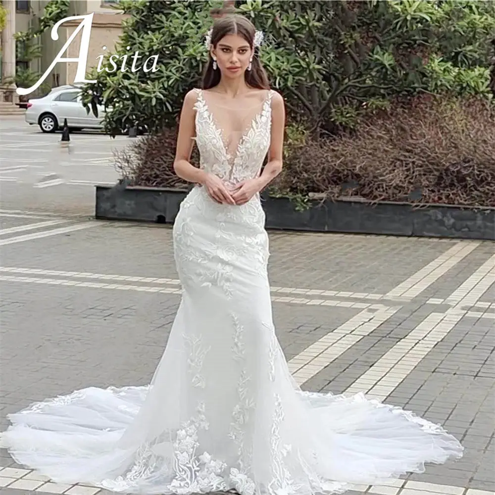 

Captivating V-Neck Mermaid Bride Gown Spaghetti Straps Lace Applique Tulle Wedding Dress Backless Chapel Train Vestidos De Novia
