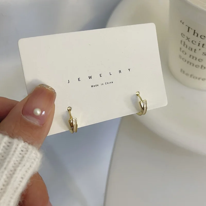 

Fashion Cute Temperament Statement Earrings Geometric Simple Luxury Ear Rings for Women Aesthetic Jewelry