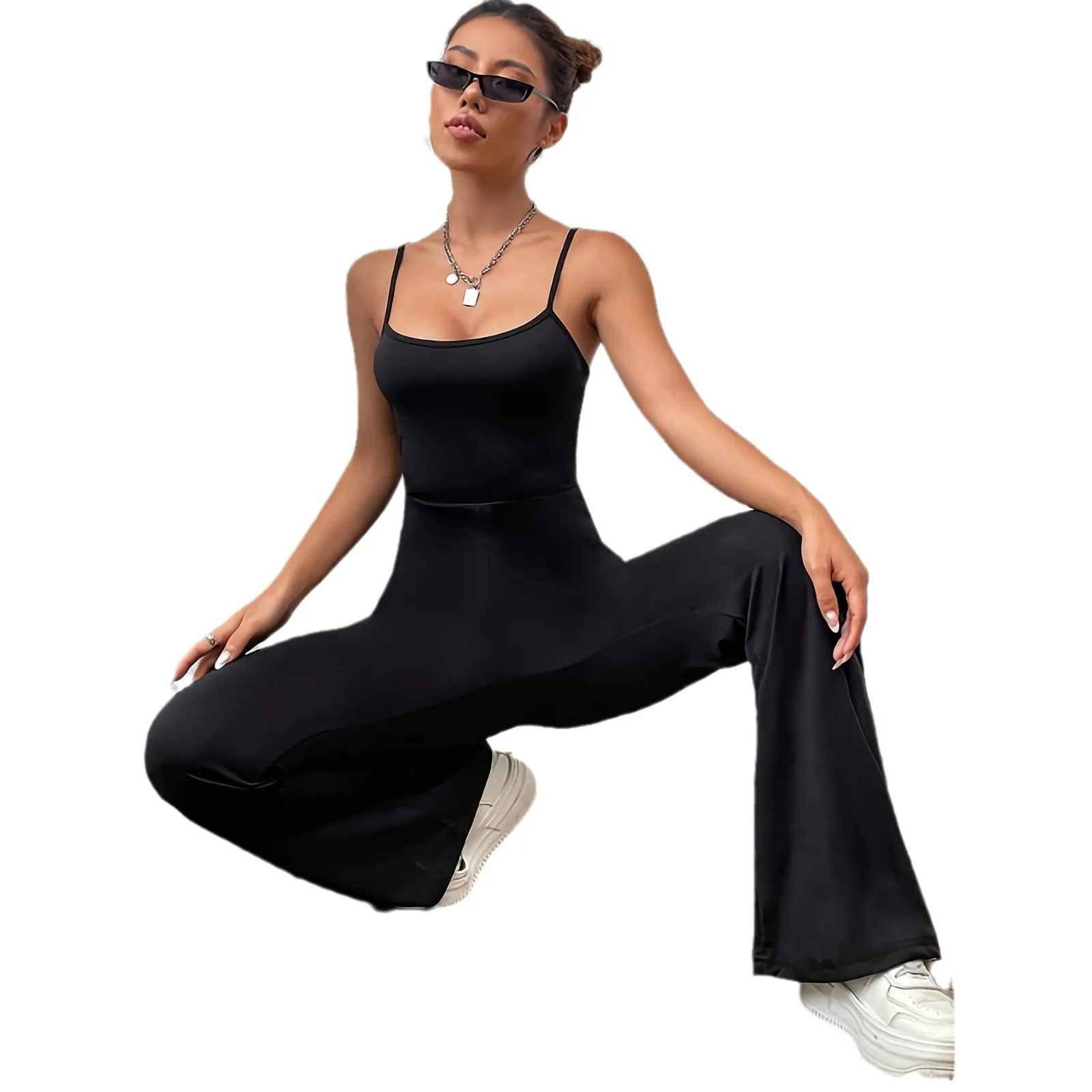 Женский пикантный комбинезон однотонный на бретельках в европейском и