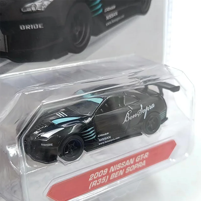 Литая под давлением модель автомобиля из сплава JADA в масштабе 1:64 NISSAN GT-R готовая