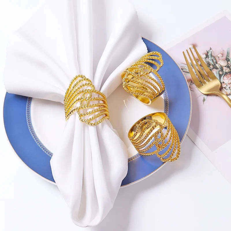 

Creative Feather Metal Napkin Circle Tabletop Decoration for Upscale Hotel Wedding Family Party