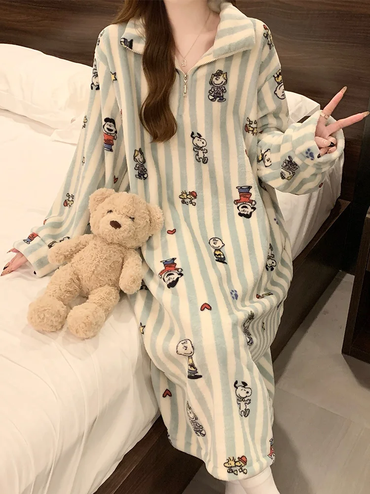 Фланелевая ночная рубашка на осень и зиму 2024 женская с длинными рукавами