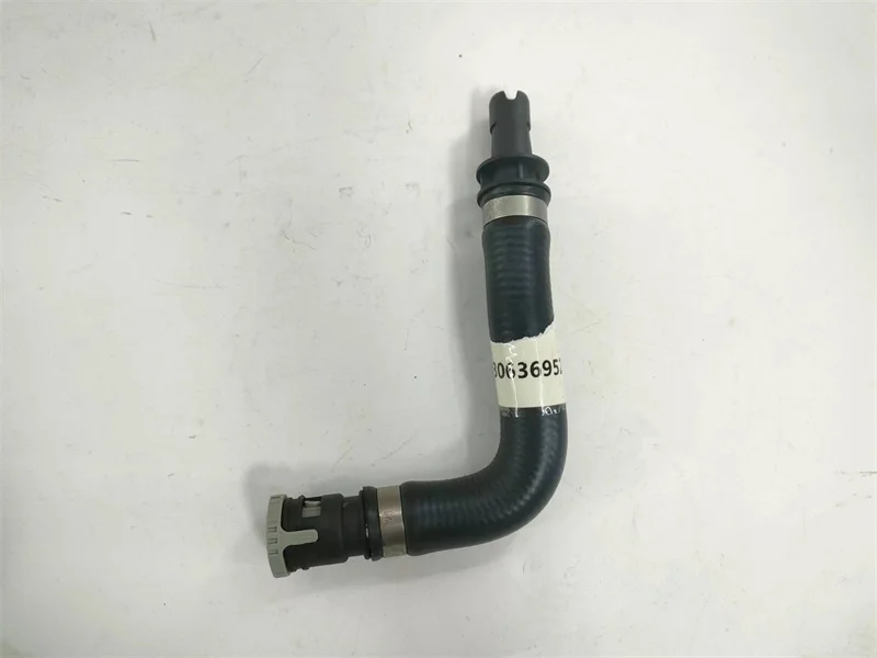 

31439965 30636954 отопительный шланг HVAC 30636952 30794656 для Volvo C30 C70 S40 V50 30636987 30794658 30636951 30636661 31261092
