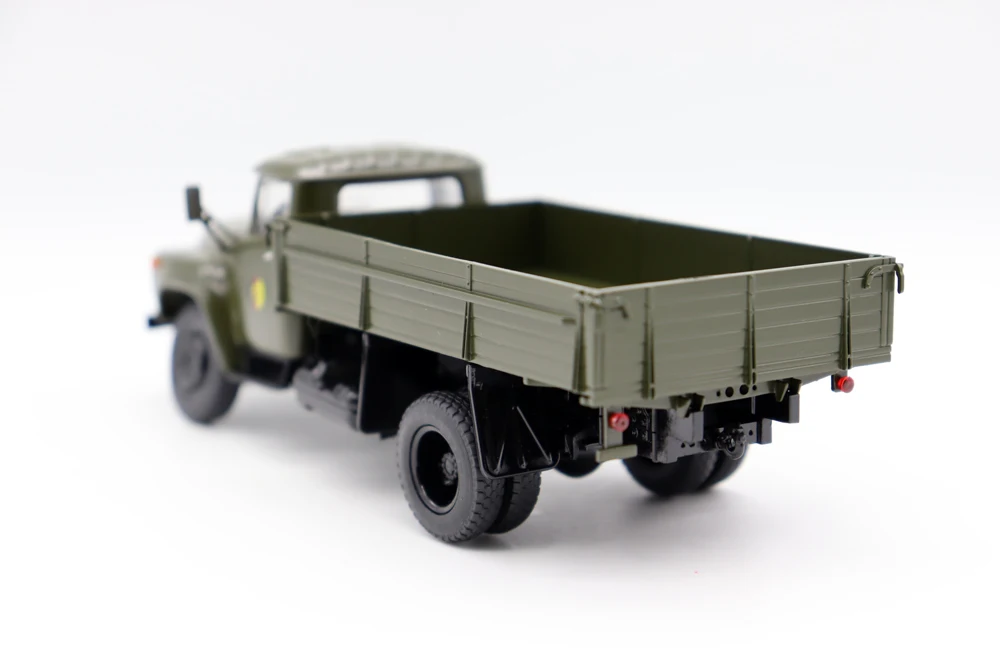 Новинка масштаб 1/43 грузовик USSR ZIL 130 NVA военные модели Cas премиум класса Class xxs литые