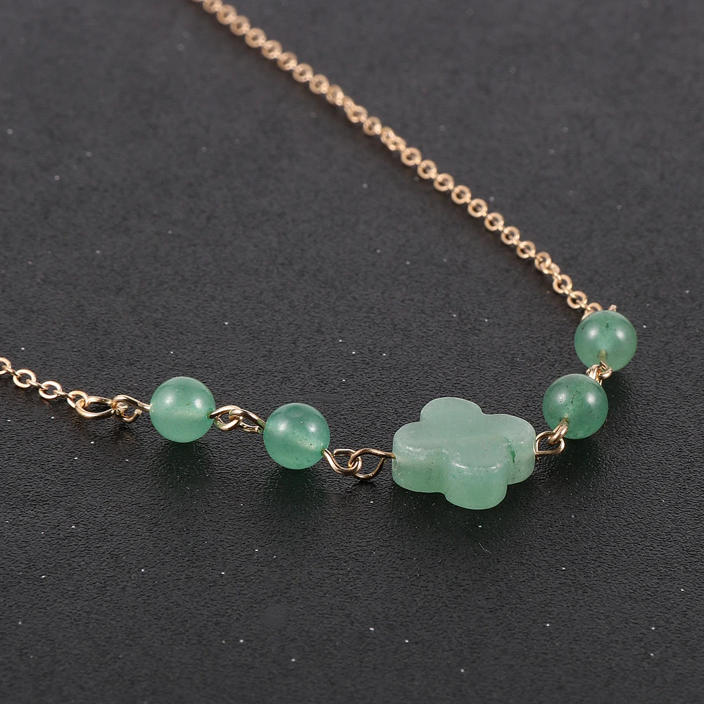 Ожерелье с подвеской из природного камня из турмалина, опала и песчаника на регулируемой цепочке из сплава с четырехлистным клевером для женщин.