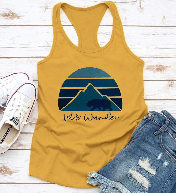 

Женский черный топ с милой надписью «Let's Wander»