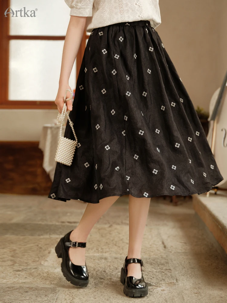 

ARTKA 2022 Summer New Women Skirt Elegant Flower Embroidery Black Midi Skirts A-Line Elastic High Waist Skirt Female QA29126X