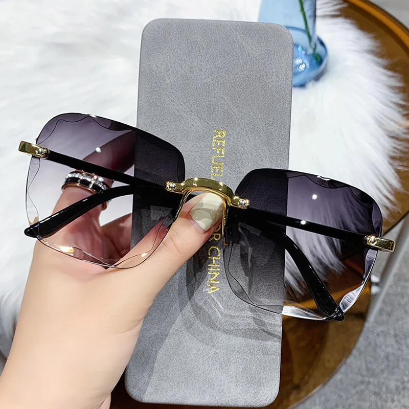 

Classic Vintage Square Sunglasses Woman Gradient Mirror Frameless Sun Glasses Female Retro Fashion Rimless Oculos De Sol