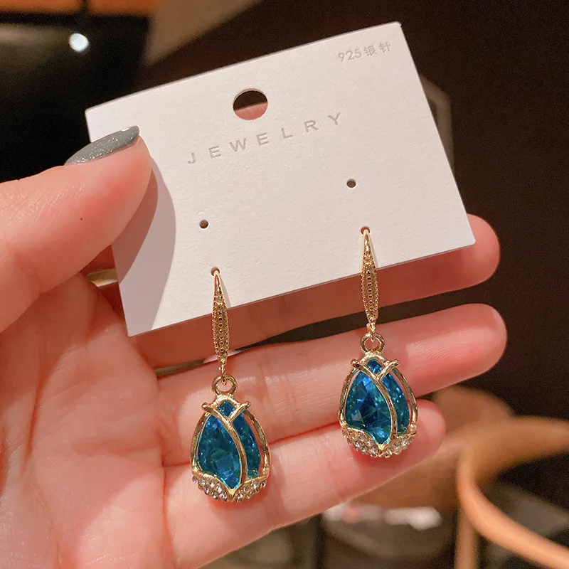 

Crystal Inlaid Earrings Gold Color Ear Hook Earrings Rhinestone Pendant Earrings kolczyki Blue Stone Earrings Jewelry for Women