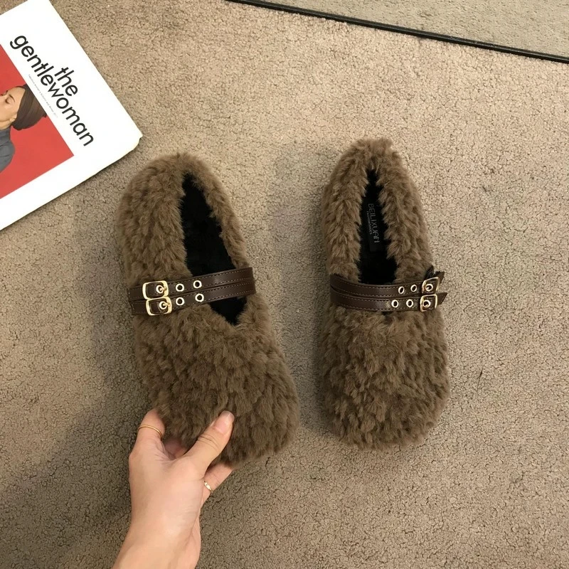 Женские замшевые туфли на плоской подошве с круглым носком и бантом-бабочкой