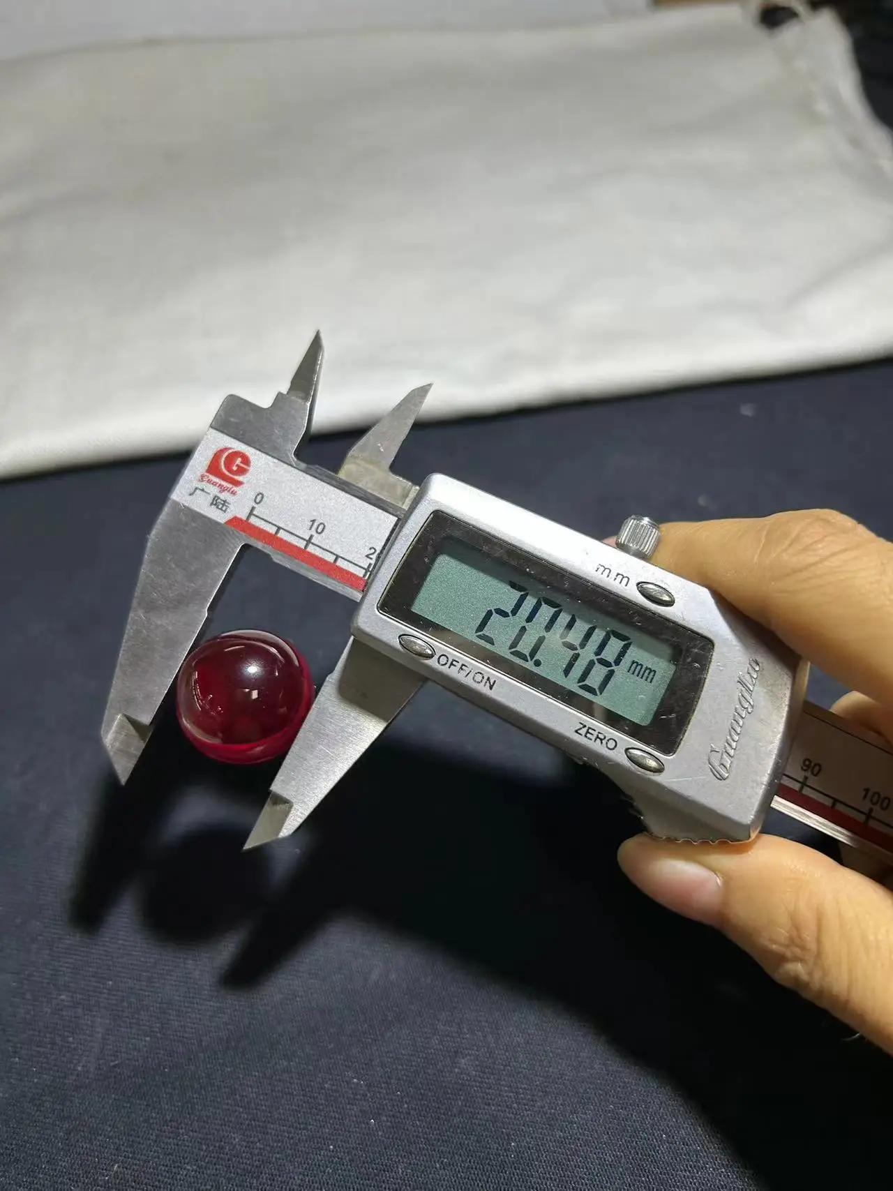 Класс 5А рубиновый шар промышленный № 5 красный непробиваемый корундовый без