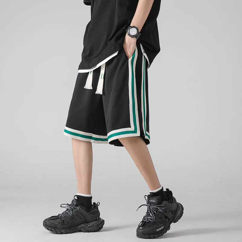 

Streetwear Fashion Knee Length Casual Men's Summer Shorts Striped Sports Shorts Fashion Men's clothing