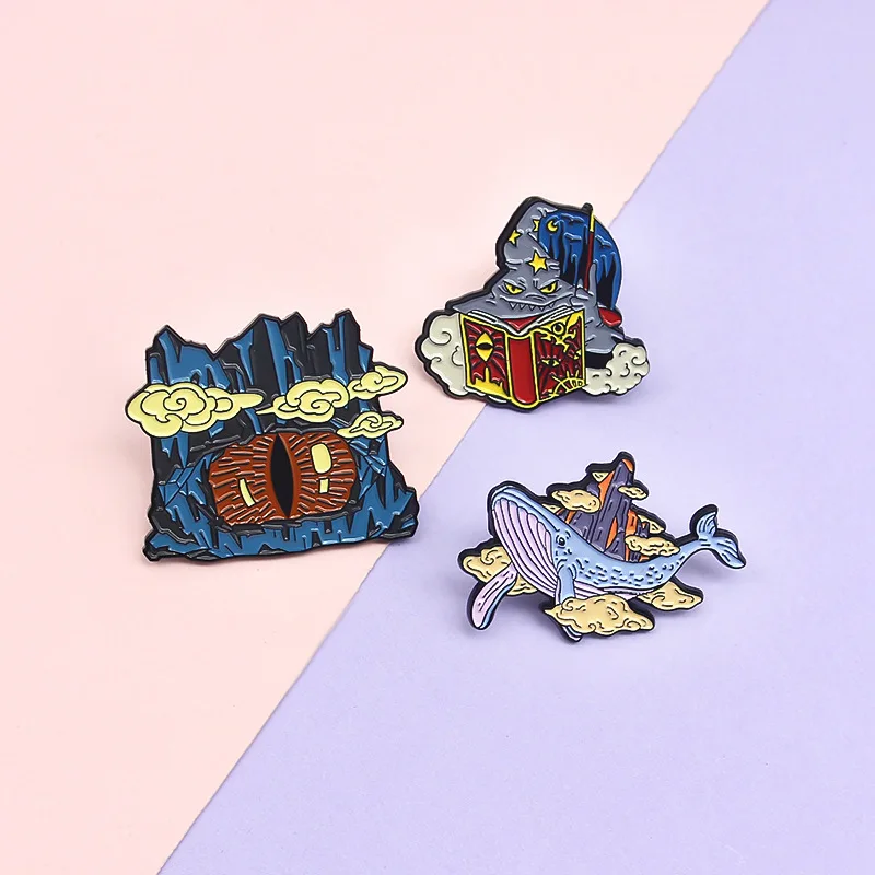 

SALeeee Creative shark brooch takes you to find a wizard to tell legendary stories, creative design combination brooch jewelry