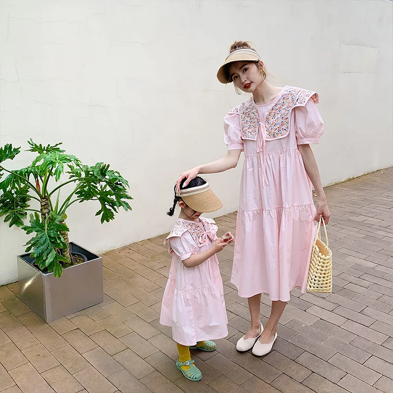 Платье для мамы и дочки сочетающаяся одежда наряды родителей детей цельное