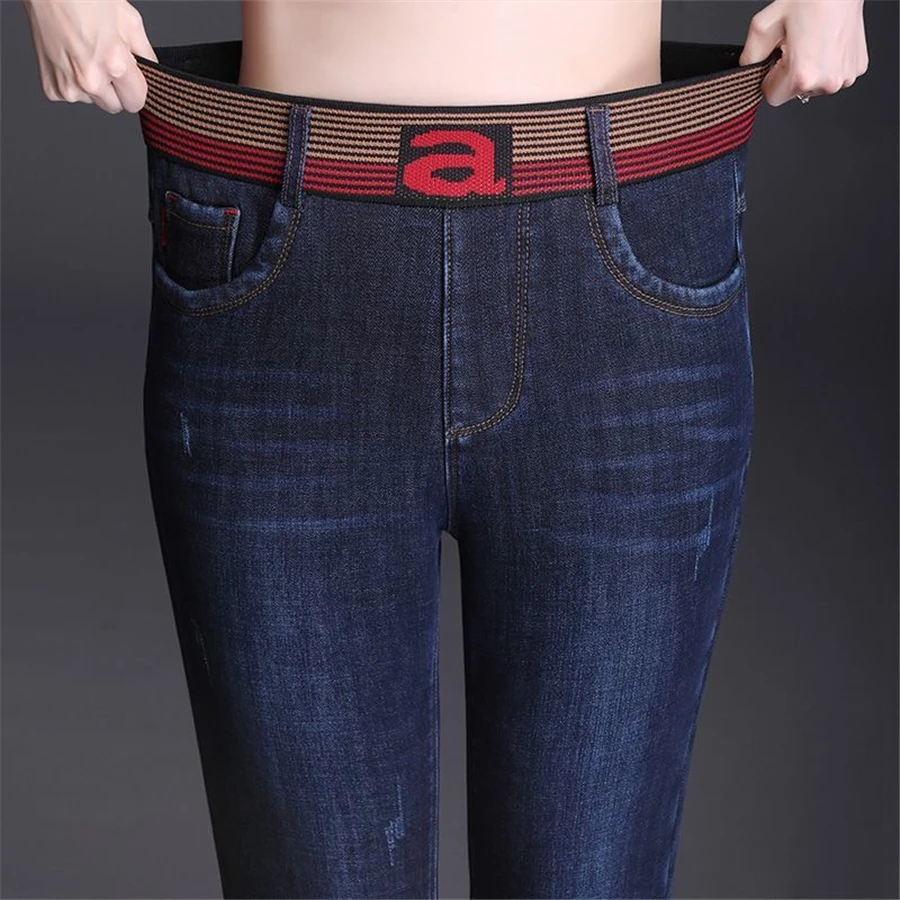 Рисунок 3 - Джинсы обтягивающие офисные с высокой