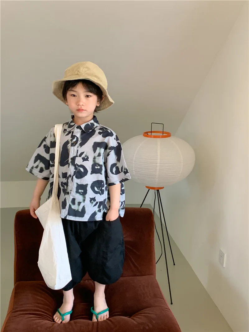 

Детская рубашка из мягкого тонкого хлопка с принтом и отложным воротником в японском стиле, летняя простая Удобная Повседневная рубашка с длинным рукавом для детей
