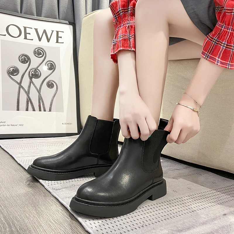 

Women Leather Ankle Boots Flat Shoes Casual Keep Warm Plus Fleece Chelsea Boots Low Tube Round Shape Fashion Winter Short Boots