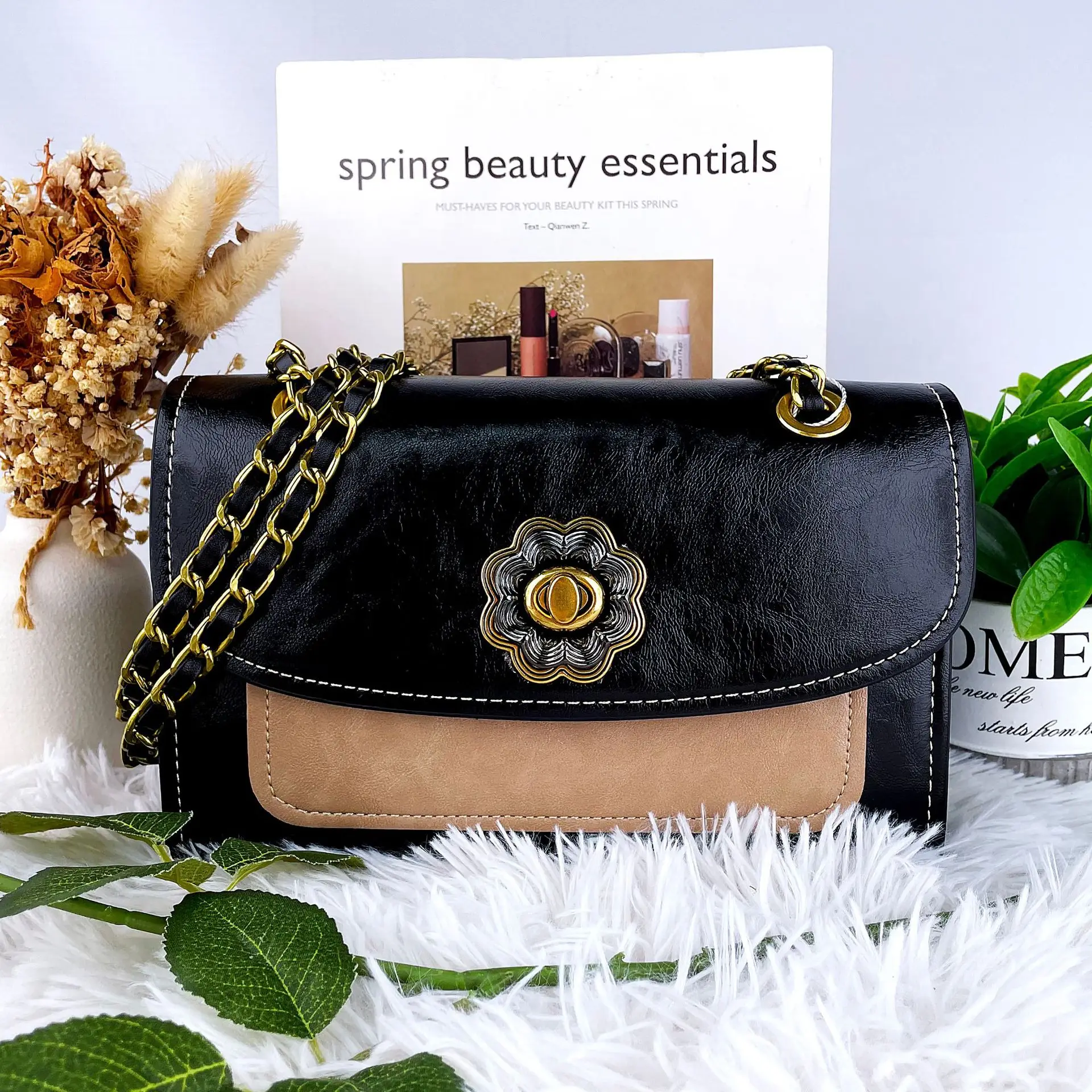

2022 new leather Fanny pack Camellia light luxury fashion all-match women's bag one-shoulder underarm chain handbag W910
