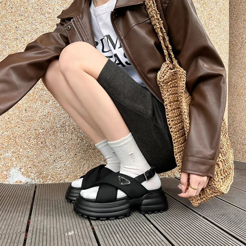Rock Chunky Cross Strap Thick Sole Women Shoes Summer 2023 Punk Gothic Light Sole Platform Flats Slingback Luxury Women Sandals