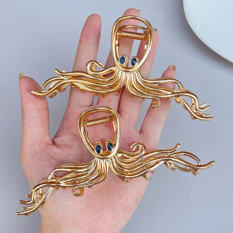 

New Golden Octopus Hair Claw Headwear Punk Fashion Meta Animal Hairpin Gothic Cool Clip Hair Accessories for Women Jewelry