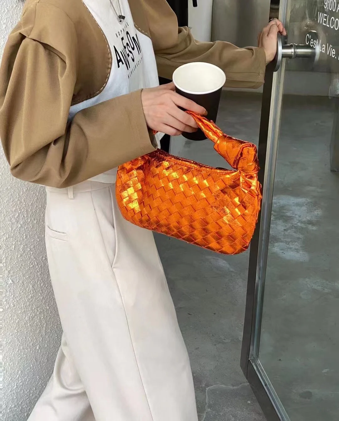 

New Fashion Handmade Woven Clouds Bag Ins Chic Shoulder Bag Lady Hobo PU Leather Knotted Handle Casual Handbag Party Clutch
