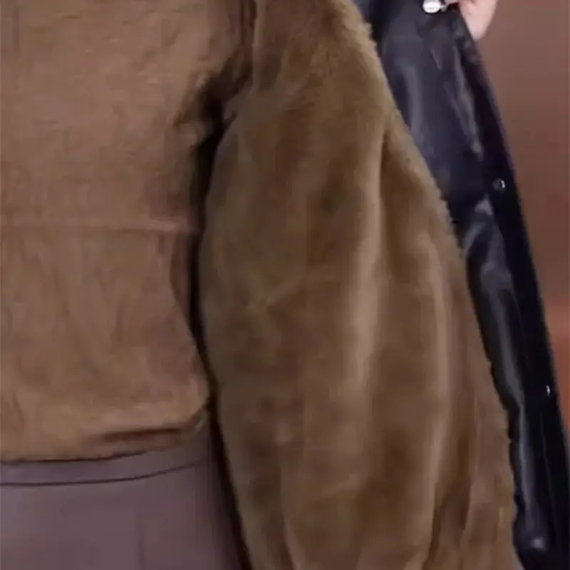 Женское кожаное пальто черная свободная утепленная куртка для осени и зимы 2023