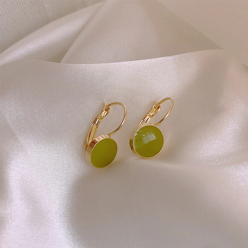 

2022 New Green Avocado Solid Color Round Ear Hooks Female Summer Simple And Fresh Ins Wind Earrings Jewelry Jewelry Gifts