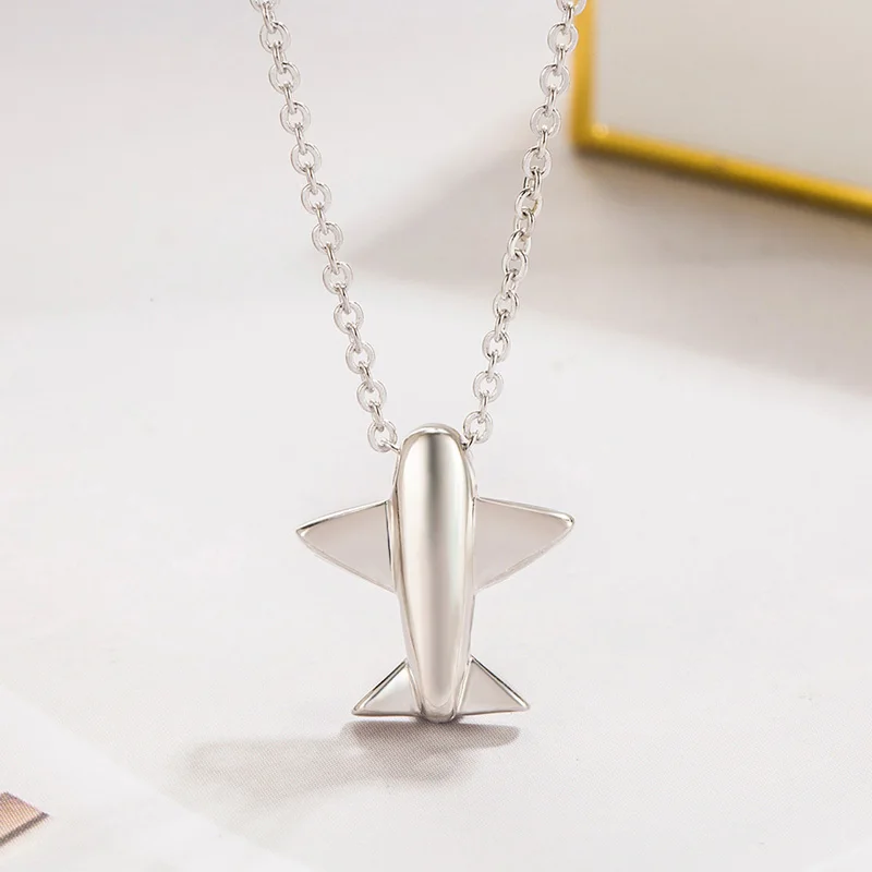 Колье из серебра 925 пробы с подвеской в виде самолета 45 см