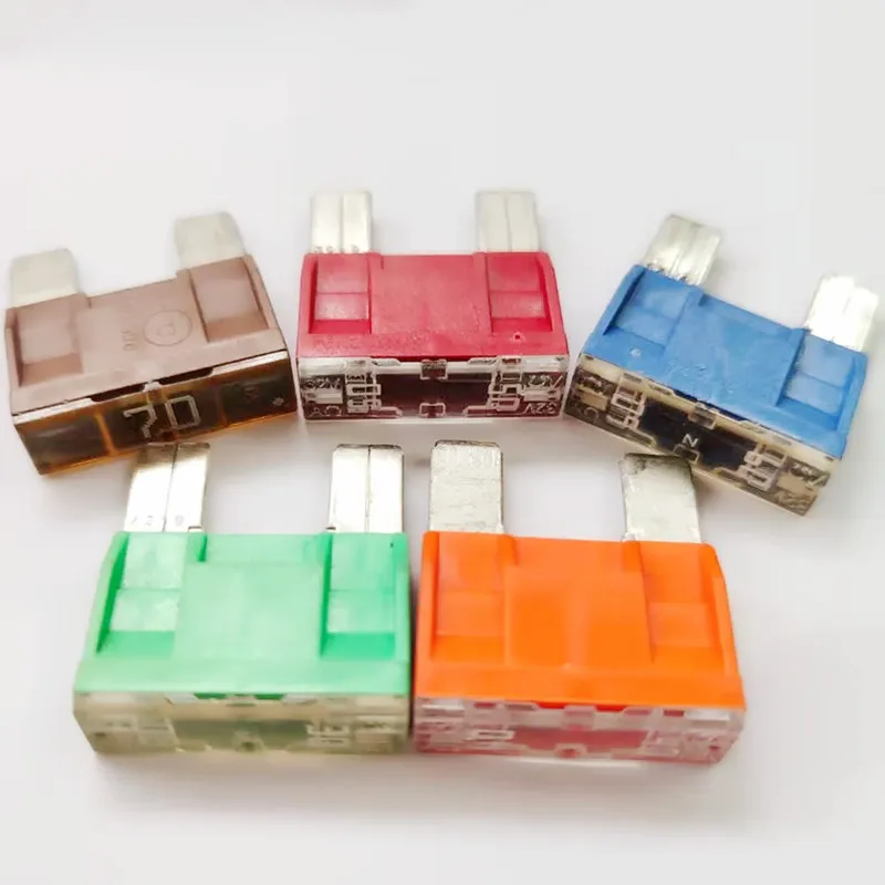 For Volkswagen Maiteng Santana Automobile Air Water Pump Fuse 2pcs