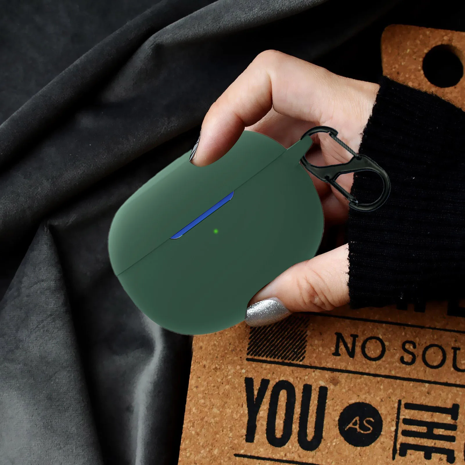 

2022 New Silicone Cover Case For Realme Buds Air 3 Case With Carabiner Sticker Skin Earphone Cases Accessories Protection